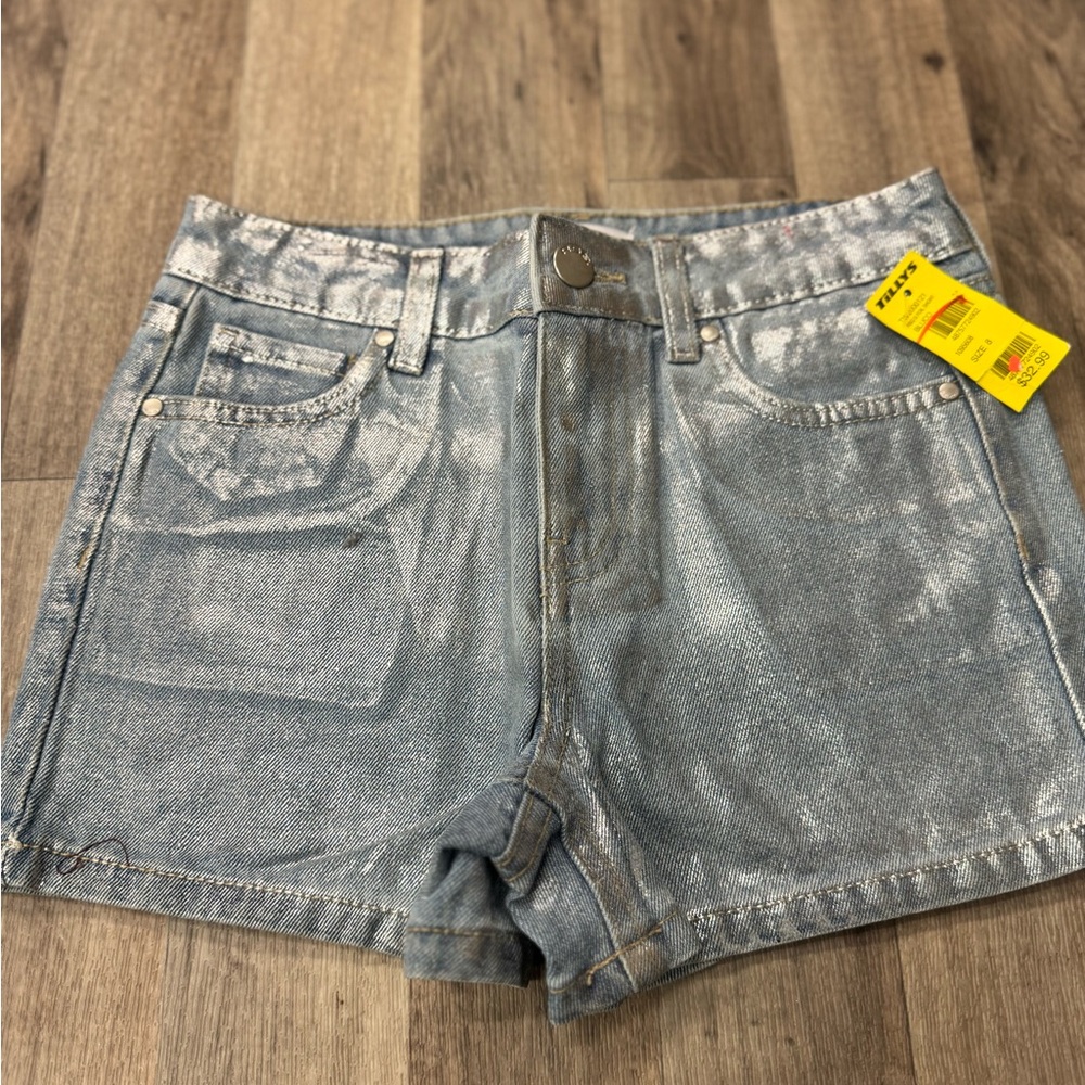 NWT RSQ Girls Metallic Coated Denim Shorts MSRP $33 Size 8‎